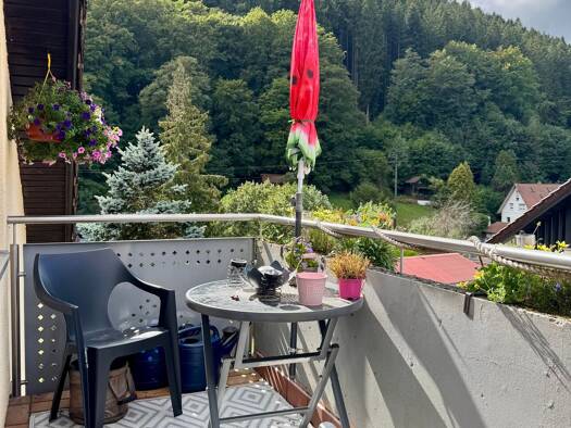 Wohnung zum Kauf als Kapitalanlage geeignet 144.000 € 3 Zimmer 77 m² Calmbach Bad Wildbad 75323
