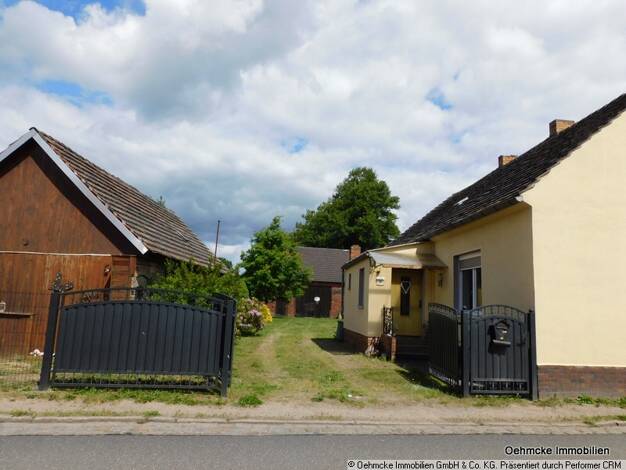 Bauernhaus zum Kauf 185.000 € 4 Zimmer 90 m² 7.616 m² Grundstück Suschow Vetschau OT Suschow 03226