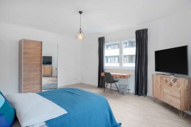 Wohnung zur Miete Wohnen auf Zeit 630 € 5 Zimmer 24 m² frei ab 04.04.2025 Weimarstraße 19 West Stuttgart 70176