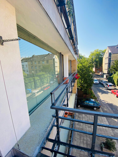 Wohnung zum Kauf 340.000 € 4 Zimmer 90 m² 2. Geschoss Eller Düsseldorf 40231