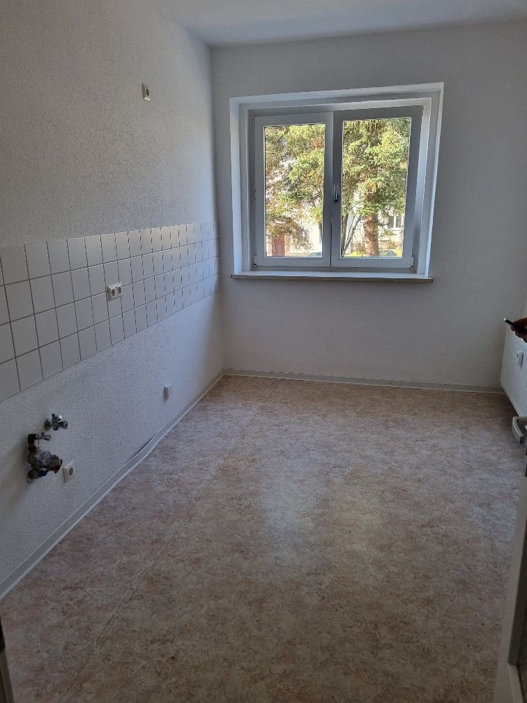 Wohnung zur Miete 250 € 2 Zimmer 49,1 m²<br/>Wohnfläche Rosa-Luxemburg-Straße 23 Bernsdorf 422 Chemnitz 09126