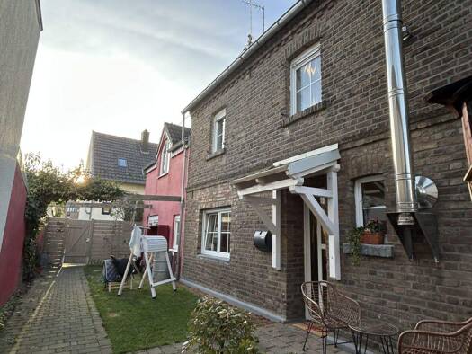 Einfamilienhaus zum Kauf 469.000 € 5 Zimmer 127 m² 179 m² Grundstück Mondorf Niederkassel 53859