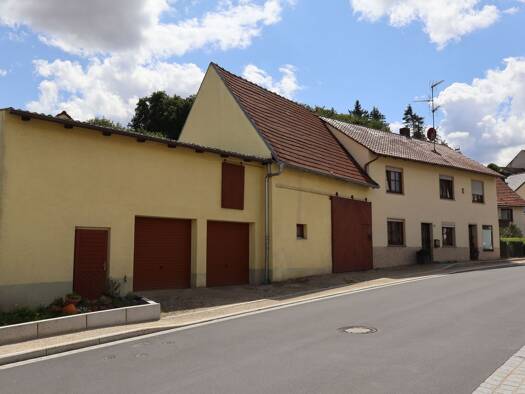 Haus zum Kauf 175.000 € 6 Zimmer 180 m² 340 m² Grundstück frei ab sofort Hauptstraße 21 Lisberg Lisberg 96170