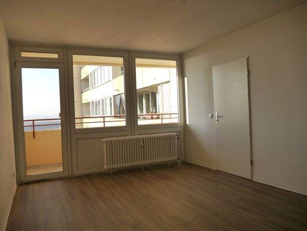 Wohnung zur Miete 475 € 1,5 Zimmer 40,6 m² 15. Geschoss frei ab 22.11.2025 Goethestr. 138 Bischofsheim Maintal 63477