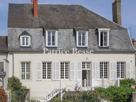 Reihenmittelhaus zum Kauf 430.000 € 10 Zimmer 250 m² Charité-sur-Loire 58400