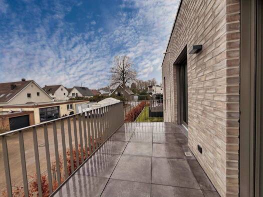 Wohnung zum Kauf - Erstbezug provisionsfrei 348.000 € 3 Zimmer 93 m² frei ab sofort Pödinghausen Enger 32130