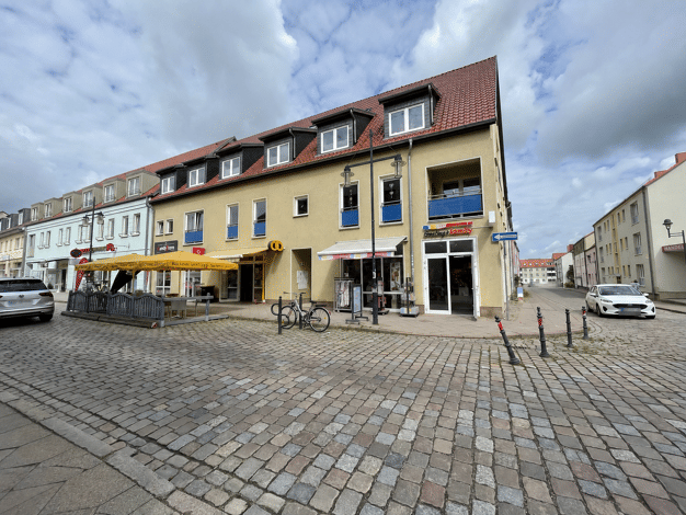 Wohnung zur Miete 345 € 2 Zimmer 62,8 m² 2. Geschoss Am Markt 8 Malchin Malchin 17139