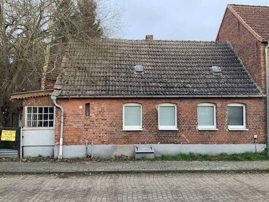 Einfamilienhaus zum Kauf provisionsfrei 17.100 € 49 m² 174 m² Grundstück Kletzke Plattenburg 19339