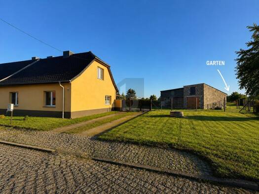 Doppelhaushälfte zum Kauf 129.000 € 4 Zimmer 95 m² 1.092 m² Grundstück Müsselmow Kuhlen-Wendorf 19412