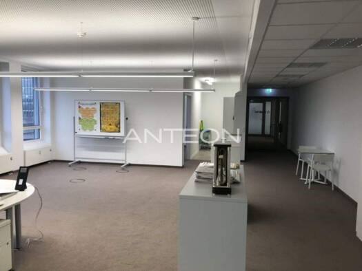 Bürofläche zur Miete 13 € 278,4 m² Bürofläche teilbar ab 278,4 m² Am Seestern 4 Lörick Düsseldorf 40547