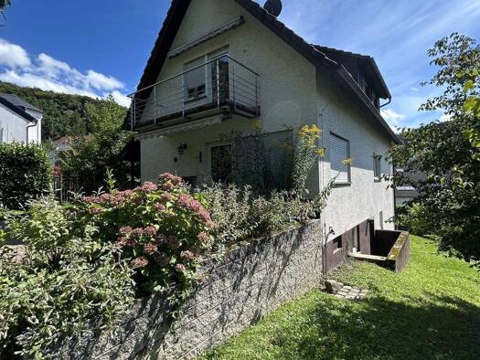 Mehrfamilienhaus zum Kauf provisionsfrei 1.340.000 € 6 Zimmer 171 m² 1.060 m² Grundstück Zähringen Freiburg 79104