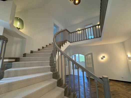Einfamilienhaus zum Kauf - Erstbezug 8 Zimmer 353 m² 647 m² Grundstück frei ab sofort Limburgerhof 67117