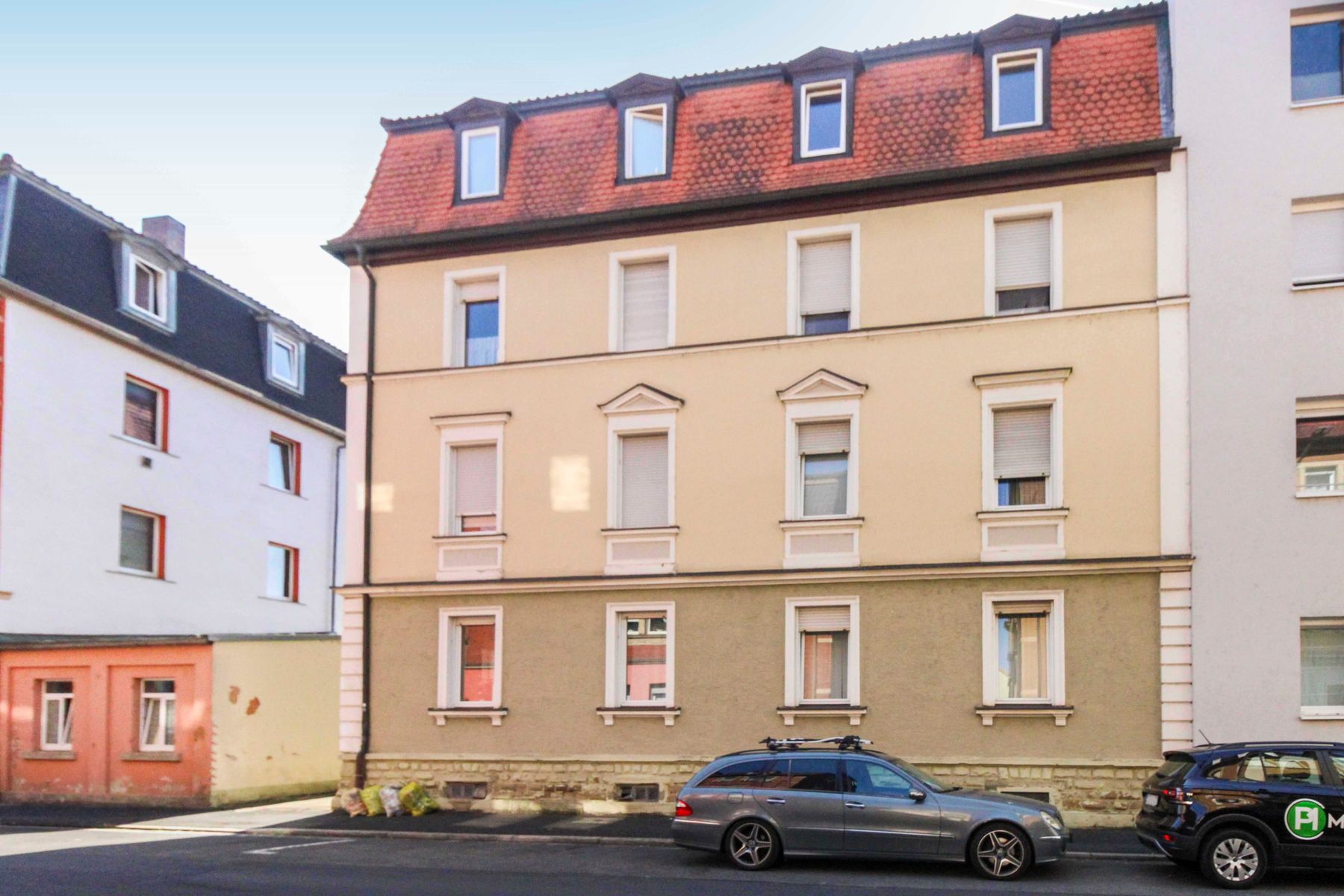 Mehrfamilienhaus zum Kauf als Kapitalanlage geeignet 1.050.000 € 16 Zimmer 486 m²<br/>Wohnfläche 1.000 m²<br/>Grundstück Innenstadt - West Schweinfurt 97421