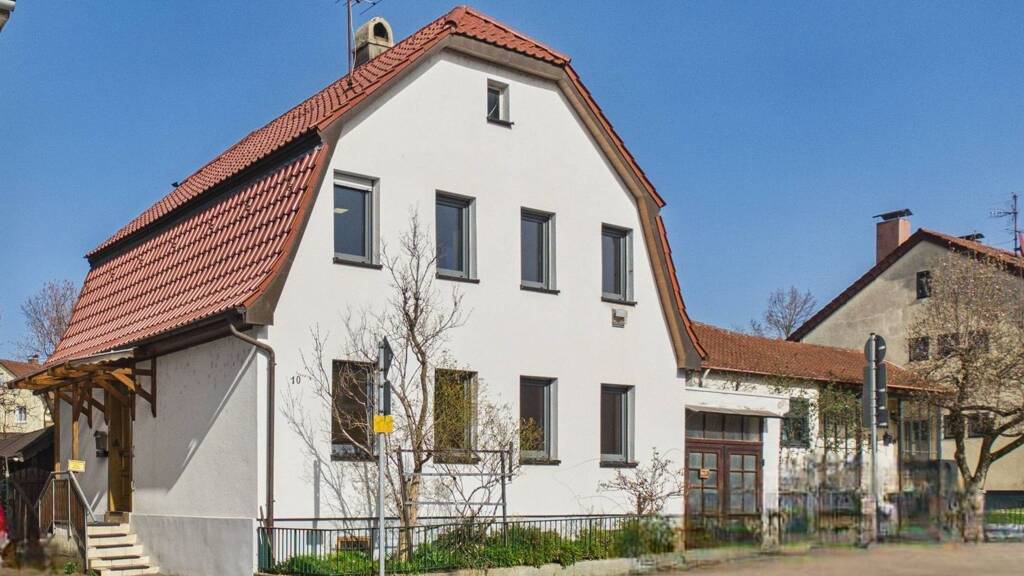 Einfamilienhaus zum Kauf 295.000 € 6 Zimmer 109 m² 377 m² Grundstück Salach 73084