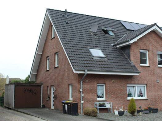 Doppelhaushälfte zum Kauf 439.000 € 5 Zimmer 126 m² 472 m² Grundstück frei ab 01.04.2026 Habinghorst Castrop-Rauxel 44579