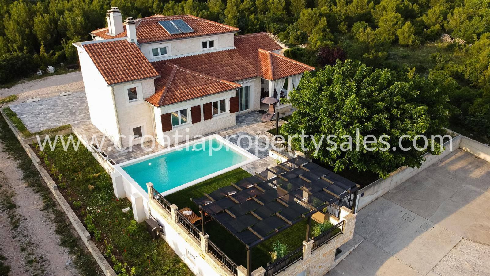 Haus zum Kauf 680.000 € 3 Zimmer 282 m²<br/>Wohnfläche Sibenik