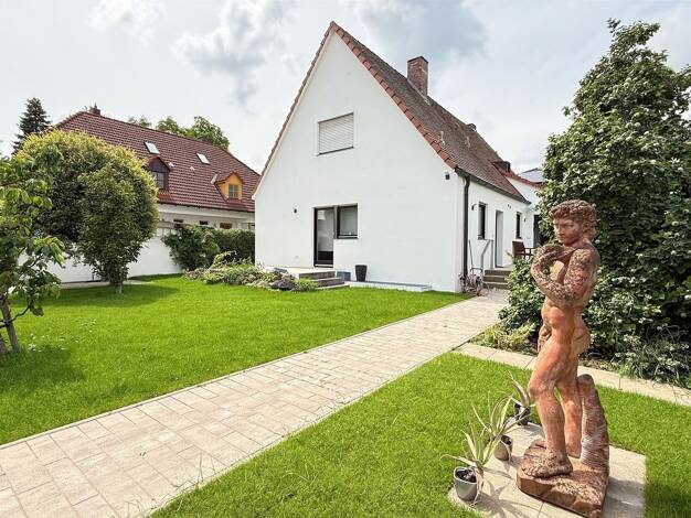 Haus zum Kauf 680.000 € 5 Zimmer 165 m² 537 m² Grundstück frei ab sofort Unterfarrnbach Fürth 90766
