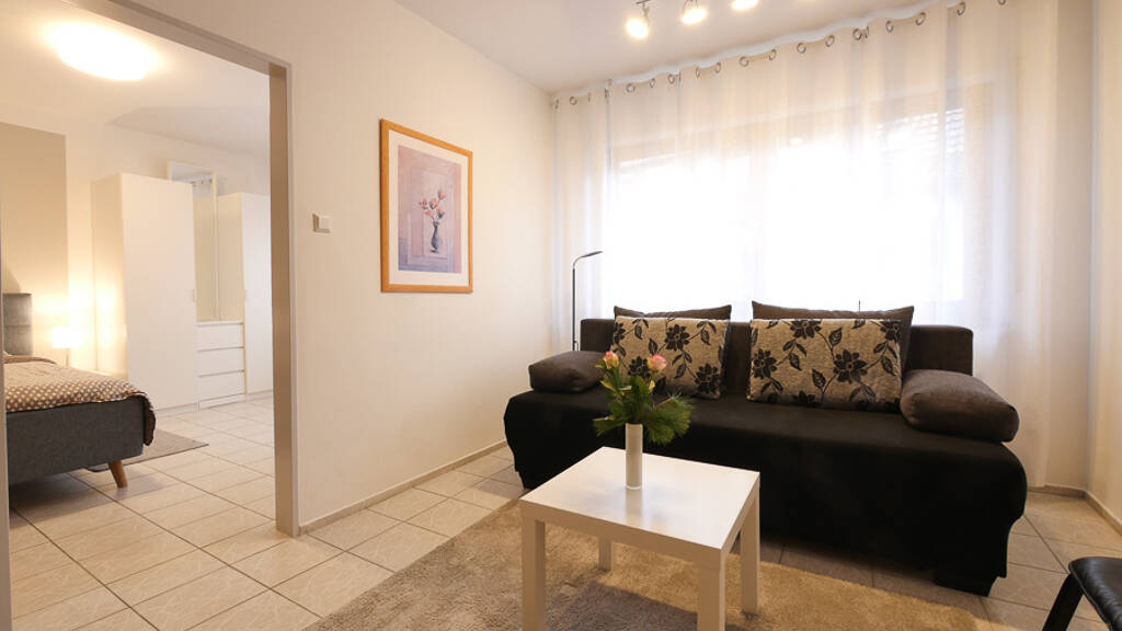 Studio zur Miete Wohnen auf Zeit 1.190 € 2 Zimmer 50 m² frei ab 01.04.2026 Elbestraße Münster Stuttgart 70327