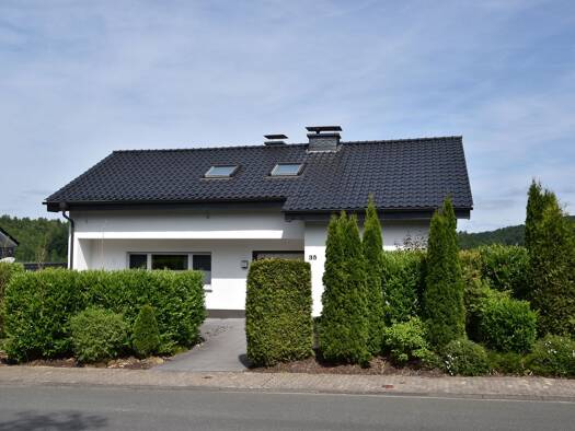 Haus zum Kauf 799.000 € 11 Zimmer 350 m² 921 m² Grundstück Olpe 57462