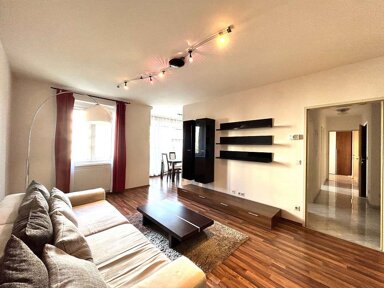 Studio zur Miete 488 € 2,5 Zimmer 54 m² 1. Geschoss frei ab sofort Bahnhofstraße 55 Lauffen am Neckar 74348