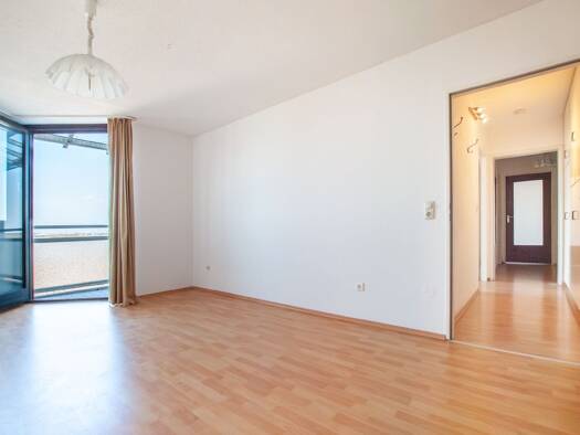 Wohnung zum Kauf 350.000 € 3 Zimmer 65,8 m² 5. Geschoss Lohhof Unterschleißheim 85716