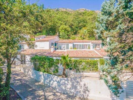 Villa zum Kauf provisionsfrei 1.495.000 € 12 Zimmer 300 m² 4.000 m² Grundstück La Garde-Freinet 83680