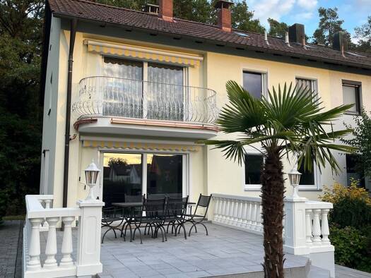 Mehrfamilienhaus zum Kauf als Kapitalanlage geeignet 590.000 € 6 Zimmer 148 m² 566 m² Grundstück Föhrenstraße 55 Röthenbach bei St Wolfgang Wendelstein 90530