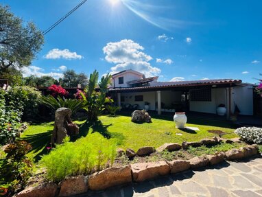 Villa zum Kauf 1.350.000 € 8 Zimmer 144 m² 50.000 m² Grundstück Porto Istana - SARDINIEN