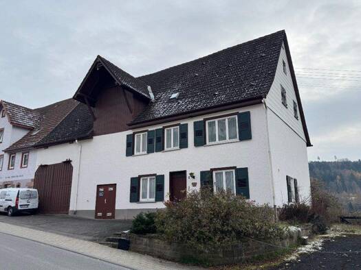 Einfamilienhaus zum Kauf 250.000 € 7,5 Zimmer 168 m² 769 m² Grundstück Ebhausen 72224