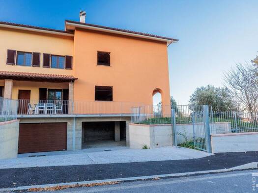 Haus zum Kauf 340.000 € 3 Zimmer 290 m² 200 m² Grundstück frei ab sofort Sarteano