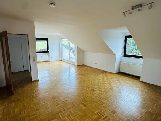 Wohnung zur Miete 825 € 3 Zimmer 87 m² frei ab 01.03.2026 Herderstraße 17 Ihringshausen Fuldatal 34233