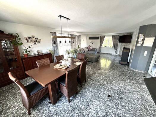 Einfamilienhaus zum Kauf 729.000 € 5 Zimmer 175 m² 757 m² Grundstück Münsingen 72525