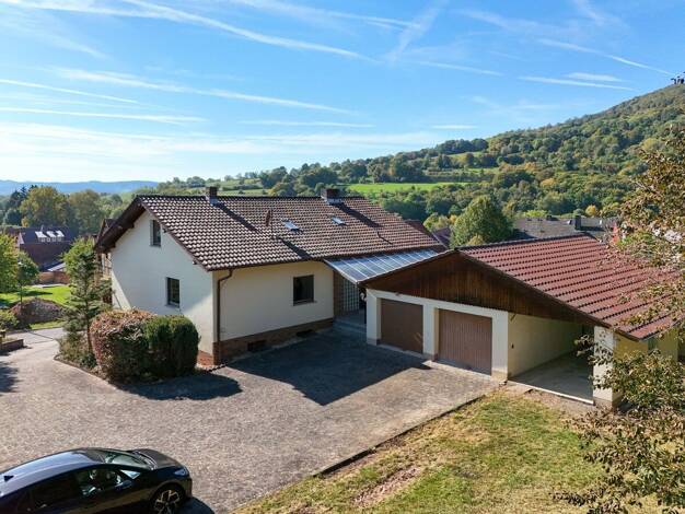 Einfamilienhaus zum Kauf 285.000 € 10 Zimmer 234 m² 1.916 m² Grundstück Wendershausen Tann 36142