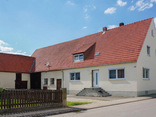 Bauernhaus zum Kauf 389.000 € 5 Zimmer 90 m² 2.000 m² Grundstück Kleinsorheim Möttingen 86753