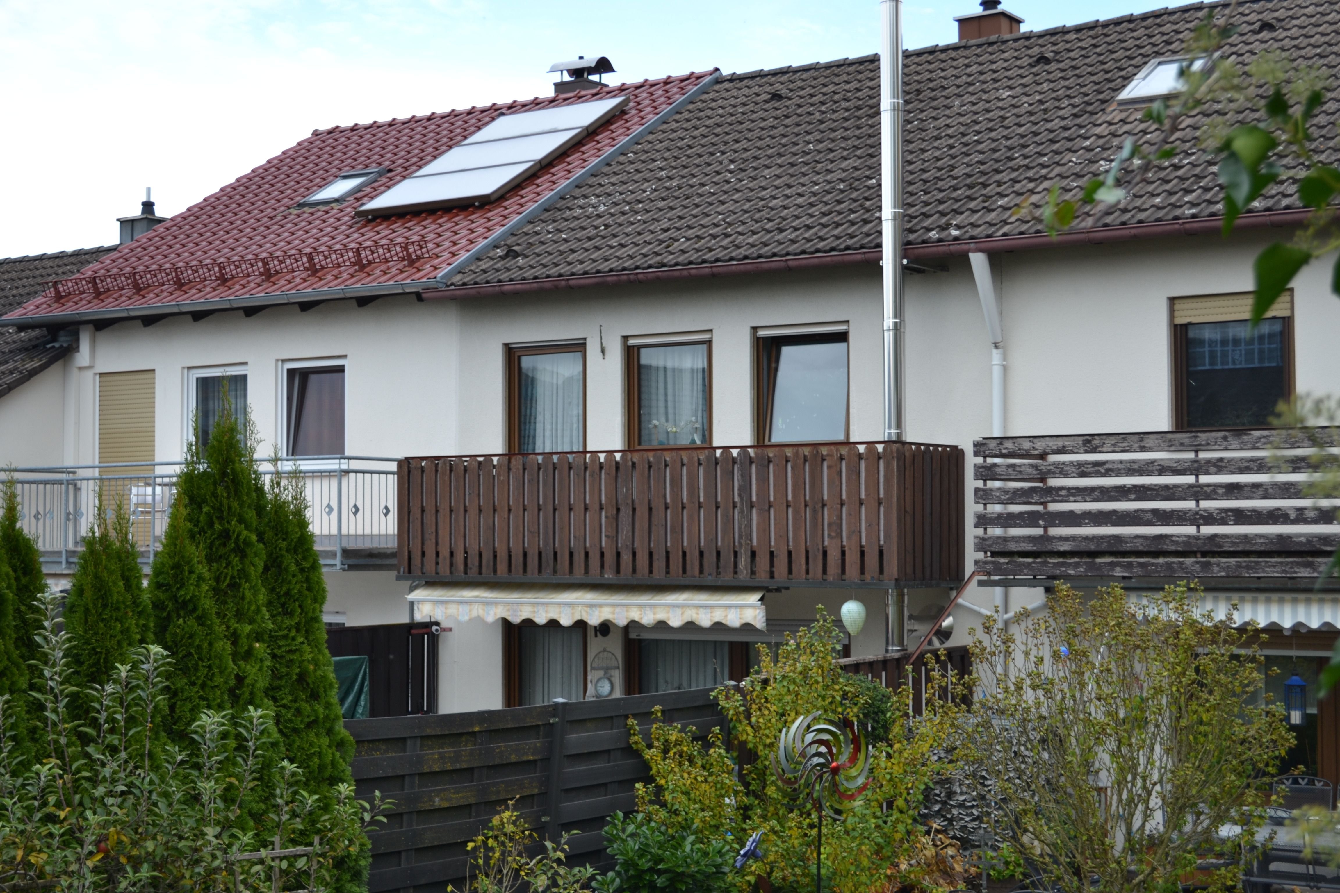 Reihenmittelhaus zum Kauf 275.000 € 4 Zimmer 110 m²<br/>Wohnfläche 211 m²<br/>Grundstück Treuchtlingen Treuchtlingen 91757