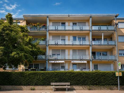 Wohnung zum Kauf 275.000 € 3 Zimmer 92 m² frei ab sofort Werderstraße 13 Müllheim Müllheim 79397