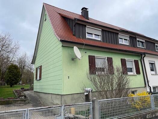 Doppelhaushälfte zum Kauf 85.000 € 73 m² 360 m² Grundstück Bad Windsheim 91438