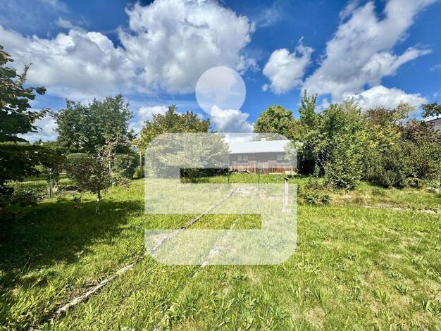 Doppelhaushälfte zum Kauf 190.000 € 6 Zimmer 140 m² 740 m² Grundstück Amberg 92224