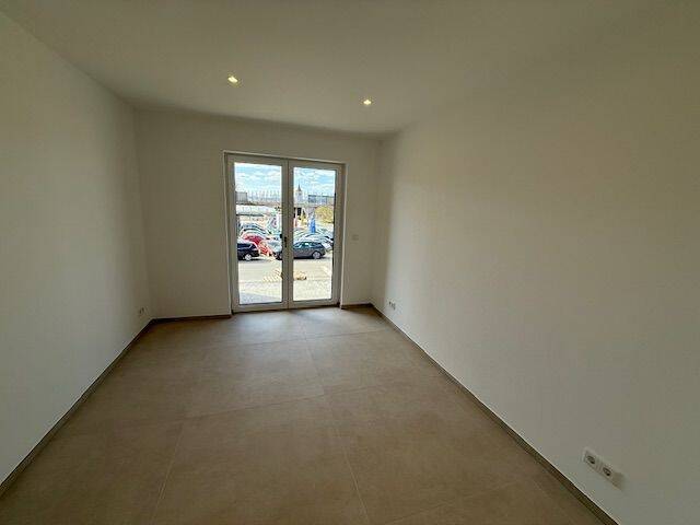 Erstbezug nach Renovierung, 3-Zi-ETW mit Balkon, Garten (ca. 170 m²), FBHZ, 1.OG, 2 Stellplätze, 91058 Erlangen-Eltersdorf – Erlangen – Vorschaubild 12
