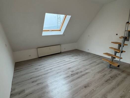 Maisonette zur Miete 595 € 4,5 Zimmer 90 m² Geschoss 2/2 frei ab 01.03.2026 An der Politz 2 Saalfeld Saalfeld/Saale 07318