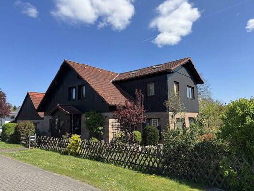 Einfamilienhaus zum Kauf 389.000 € 8 Zimmer 196,2 m² 804 m² Grundstück Griebenow 18516