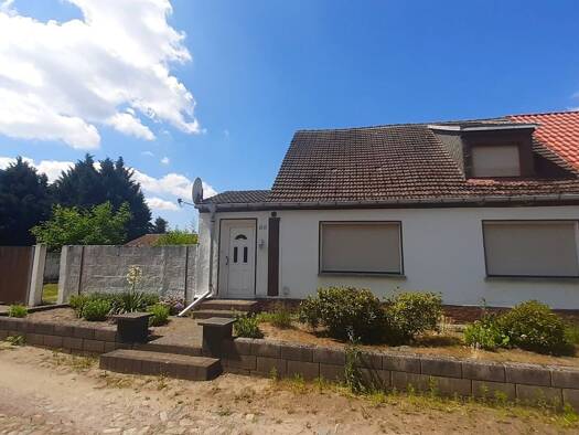 Haus zum Kauf 89.000 € 5 Zimmer 120 m² 762 m² Grundstück Medewitz Wiesenburg/Mark 14827