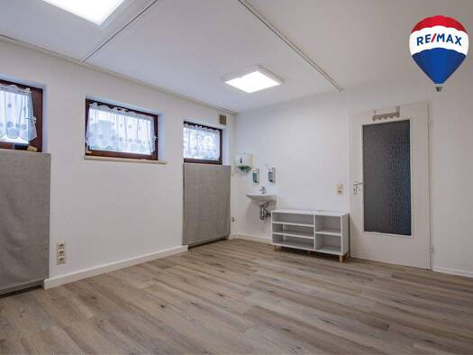 Praxisfläche zur Miete 1.220 € 7 Zimmer 143 m² Bürofläche Laufenburg 79725