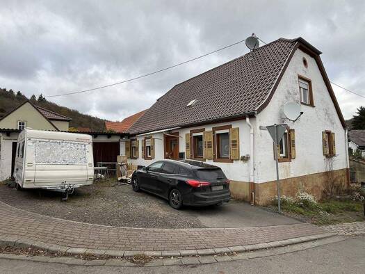 Haus zum Kauf 165.000 € 5 Zimmer 143 m² 965 m² Grundstück Bayerfeld-Steckweiler 67808