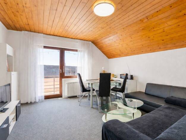 Wohnung zum Kauf provisionsfrei 120.000 € 3 Zimmer 41,9 m² 2. Geschoss Brühlstr. 22 Beuren 72660