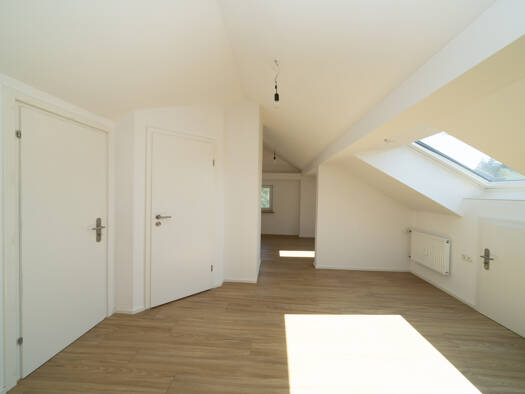 Studio zur Miete 448 € 1 Zimmer 32 m² 2. Geschoss frei ab sofort Isen Isen 84424