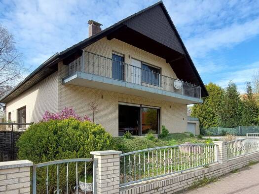 Einfamilienhaus zum Kauf 399.950 € 8 Zimmer 200 m² 627 m² Grundstück frei ab sofort Unsen Hameln 31787