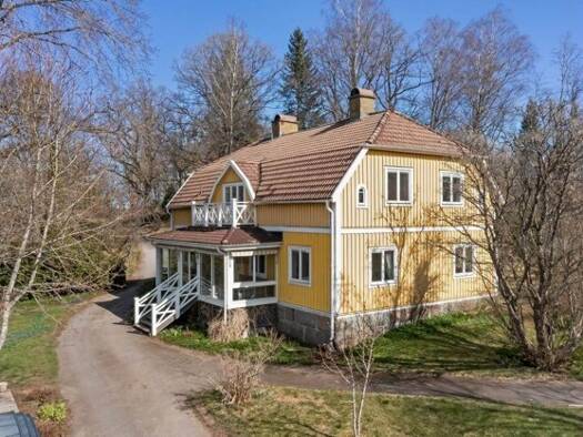 Einfamilienhaus zum Kauf 375.000 € 7 Zimmer 270 m² 15.000 m² Grundstück Sävsjö 57692