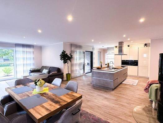 Wohn- und Geschäftshaus zum Kauf als Kapitalanlage geeignet 800.000 € 4 Zimmer 356 m² 2.605 m² Grundstück Ihrhove Westoverledingen 26810