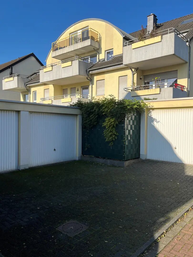 Wohnung zur Miete 700 € 3 Zimmer 97 m²<br/>Wohnfläche ab sofort<br/>Verfügbarkeit Haus Gravener Str. Richrath Langenfeld (Rheinland) 40764